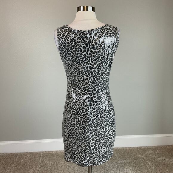 AQUA Sequin Sleeveless Mini Sheath Cocktail Dress Sparkly Black and White Size 6 - Picture 4 of 9